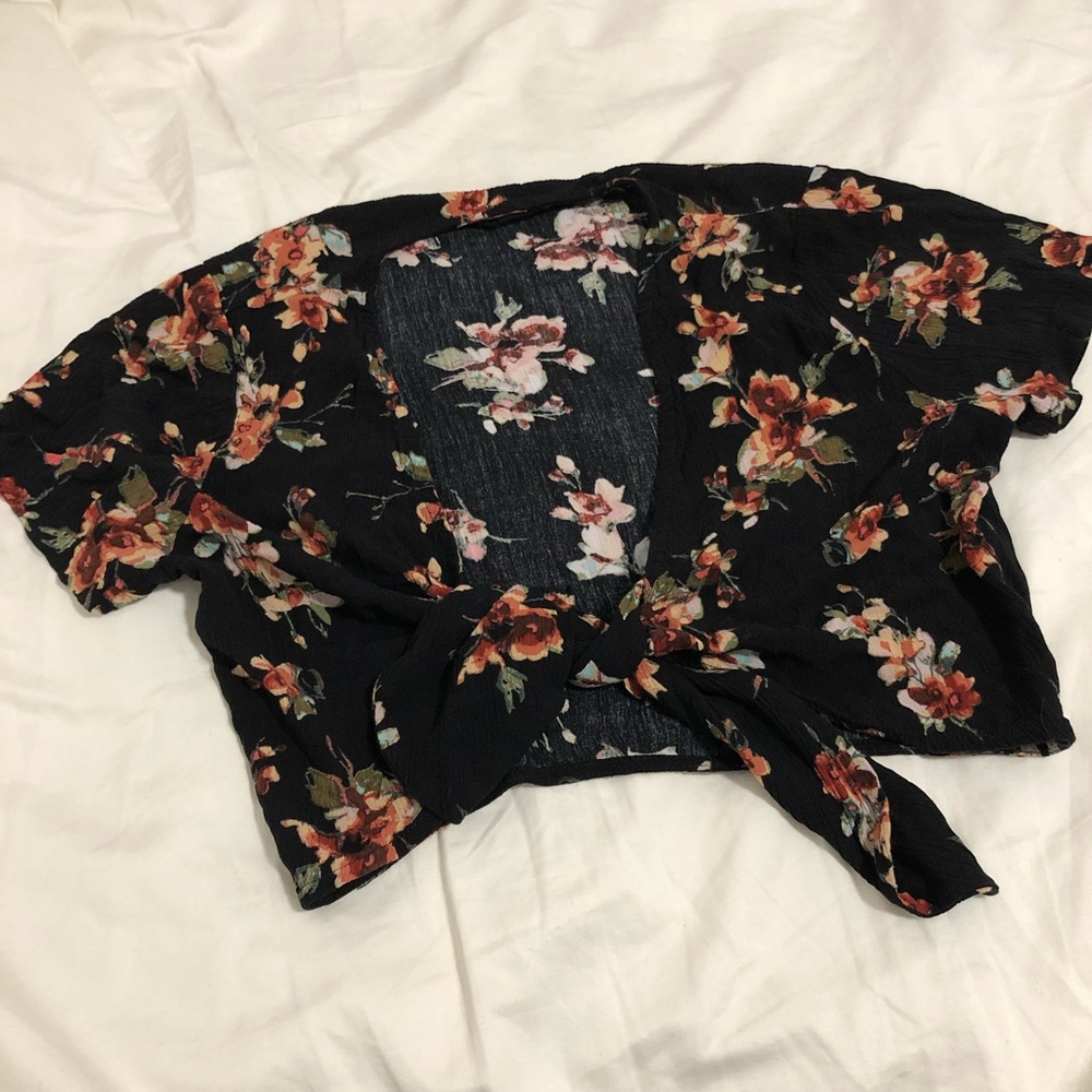 Tie in the front top
